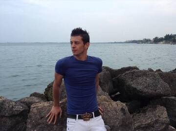 Public Photo of DanielMot25